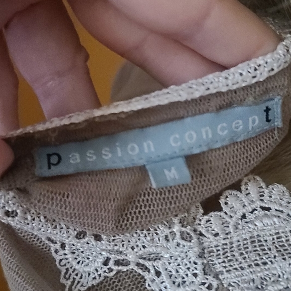 Passion Concept Embellished Tunic - Picture 14 of 16